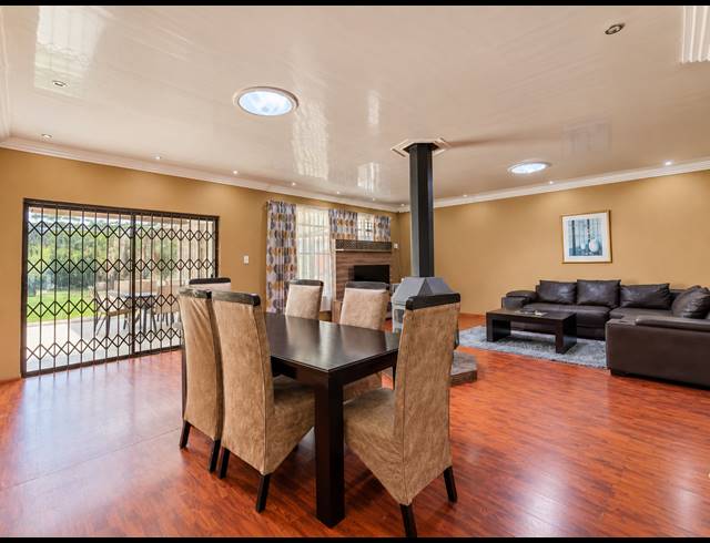 2 BEDROOM TOWNHOUSE FOR SALE IN THREE RIVERS